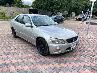 used toyota altezza