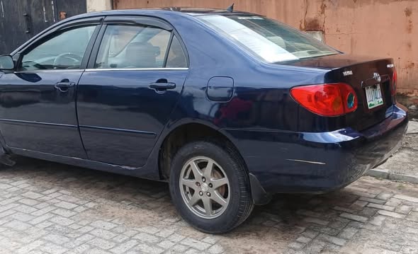 A picture of 2008 model corolla
