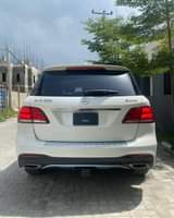 A picture of Benz gle