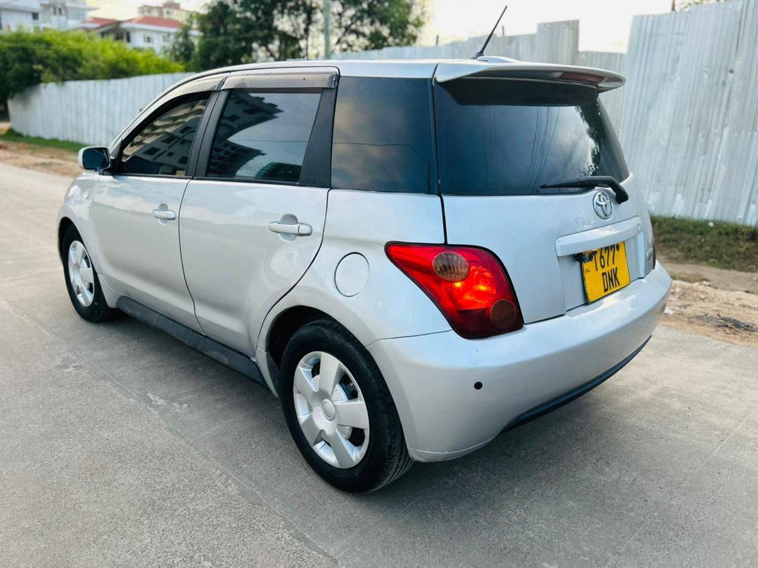 A picture of Toyota ist