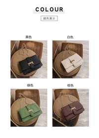 A picture of Hand bags