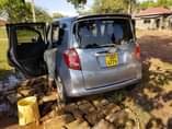 A picture of Toyota ractis