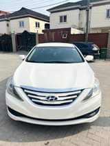 A picture of Clean Hyundai sonata 2013 model buy drive everything is working