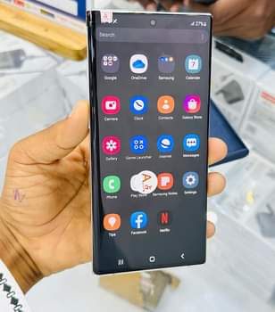 A picture of Brand New Samsung Note 10 boxed 128gb at only 980k
