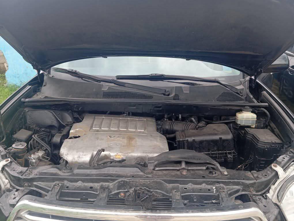 A picture of 2008 Toyota Highlander 08 model