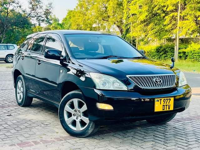 A picture of TOYOTA HARRIER