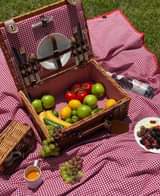 A picture of Picnic basket