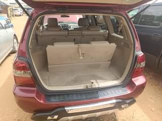 A picture of Toyota Highlander 2004 model tokunbo
