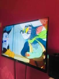 A picture of Nauza TV flat screen clean