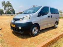 nissan nv200