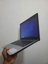 A picture of Asus laptop