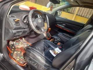 A picture of 2006 LEXUS LEXUS RX330 SUB