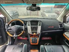 A picture of LEXUS An Extremely Lexus Rx330 2007 Model With Custom Duty