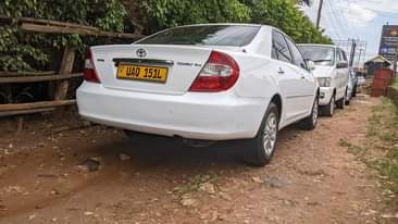 A picture of TOYOTA CAMRY