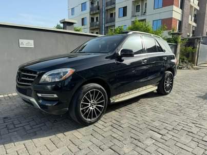 A picture of Mercedes Benz ML350