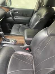 A picture of Infinity QX56 2012 Fullest option Panoramic roof Leather interior 360