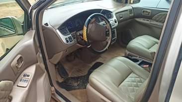 A picture of Toyota sienna 2000