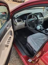 A picture of Direct Belgium Hyundai Sonata 2016 model looking like brand new