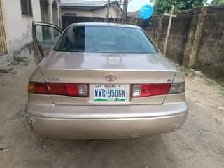 A picture of 1 7m in udu road warri good condition with ac