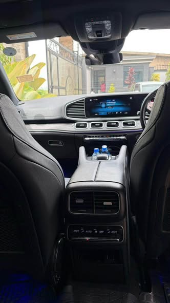 A picture of 2022 Mercedes Benz GLE400dCall 0709446672 0765424123