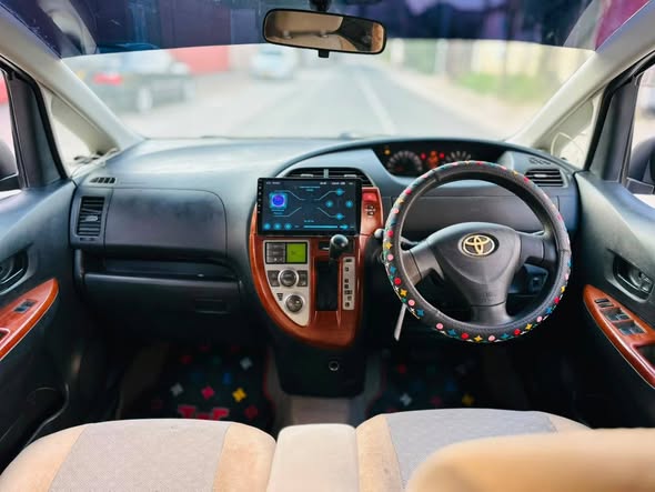 A picture of TOYOTA RACTIS DQZ 0788078007