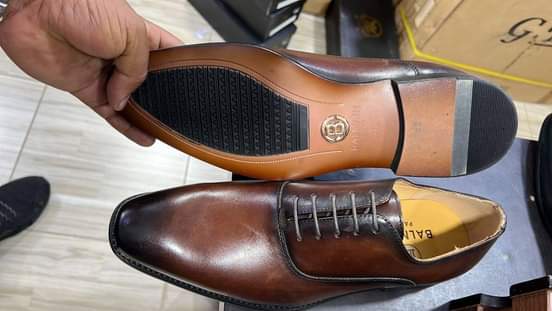 A picture of Classic Gentle Shoes at 220k