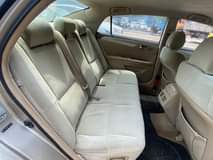 A picture of Toyota avalon