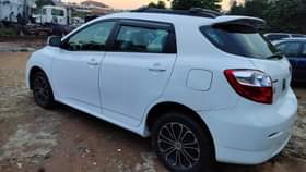 A picture of Toyota matrix 2010 model Belgium the owner need money 3