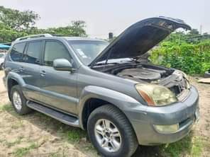 A picture of Neatly Nigeria used gx470 Neat in and out Everything working