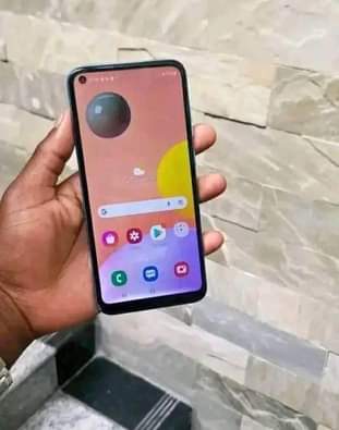 A picture of Nauza Galaxy M11 32gb ram 3 4G Duo s bei