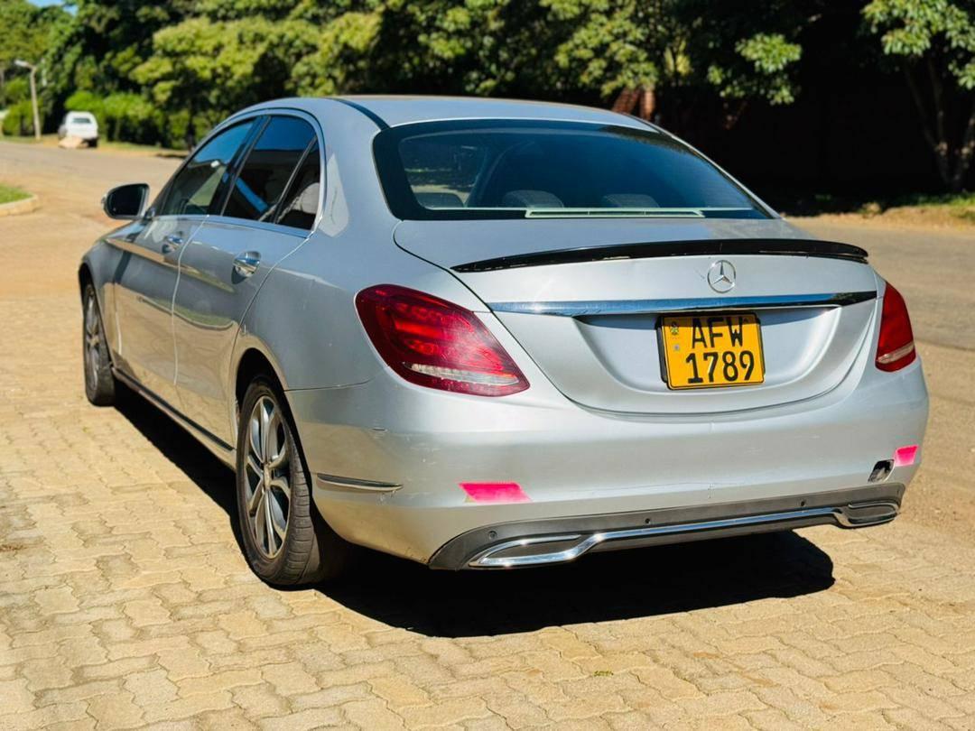 classifieds/cars mercedes