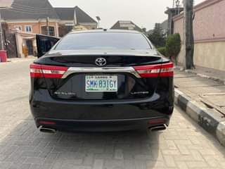 A picture of Toyota Avalon 2014 limited