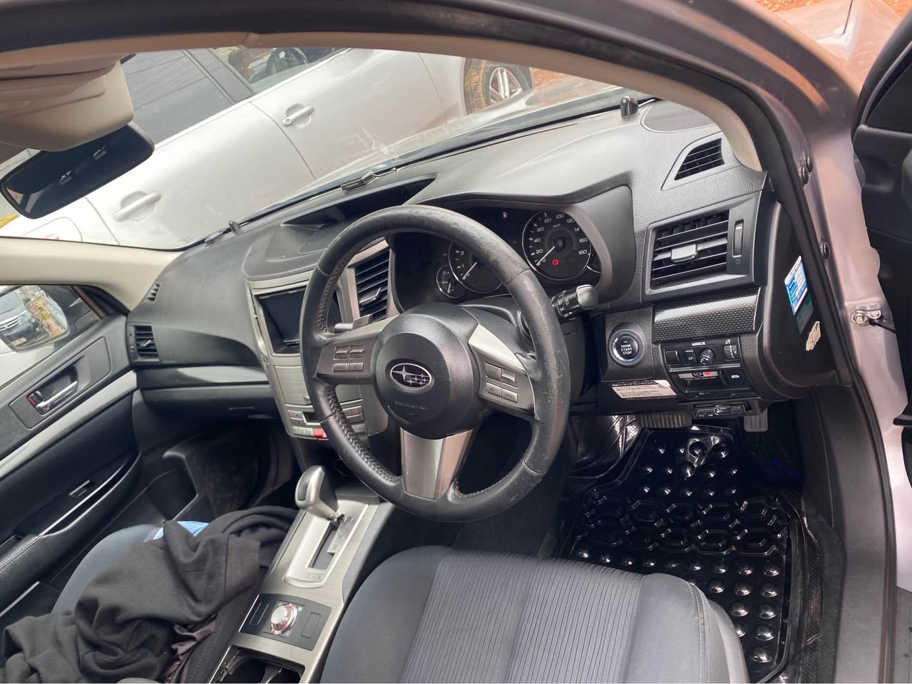 A picture of Subaru legacy 2010 0704297488
