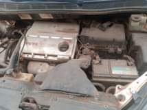 A picture of Toyota Sienna 05 model Firstbody pan Engine and Gear okay