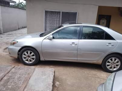 A picture of Very sharp v6 Camry 2 4 benin