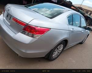 A picture of Honda Accord 2012