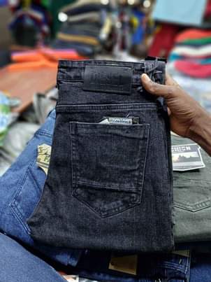 A picture of Size zote zinapatikana kuanzia 30 44 karibuni Sana mikoani TUNATUMA