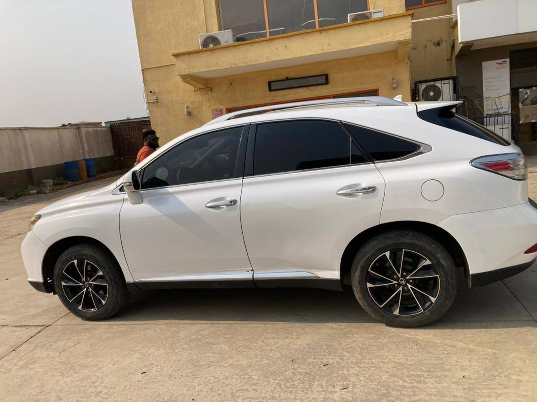 A picture of LEXUS RX350 2010 CLEAN REGISTER