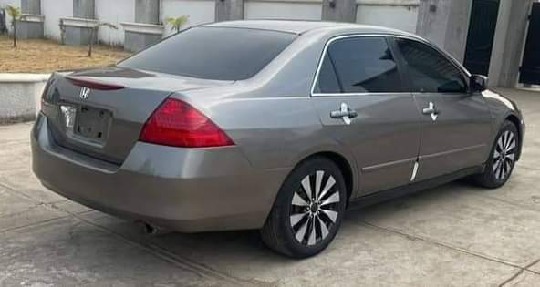 A picture of HONDA ACCORD