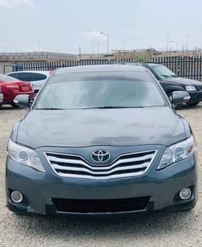A picture of An Extremely Clean Used Toyota Camry 2010 LE Model Custom