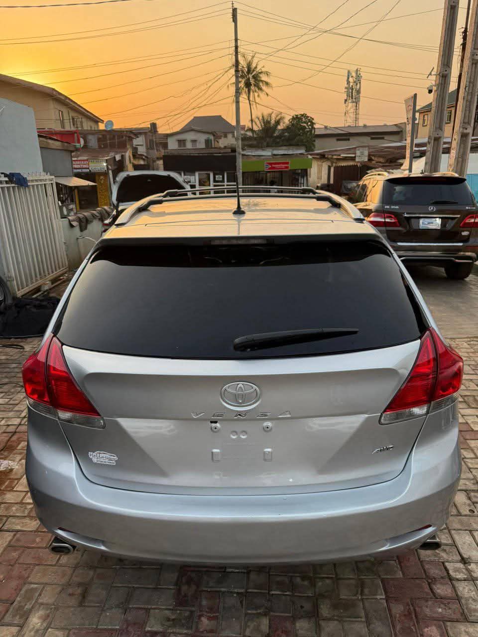 A picture of Toyota venza 2011 model