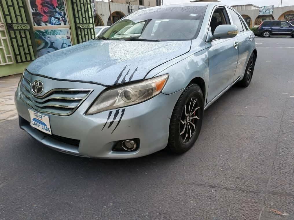 A picture of 2010 TOYOTA CAMRY MUSCLE IN GOOD CONDITION sounds 4plugs venza