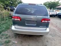 A picture of Toyota sienna