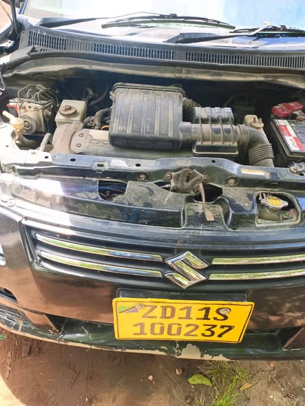 A picture of SUZUKI SWIFT NEW MODEL CHESES NUMBER BEI 5 5M TAJIRI