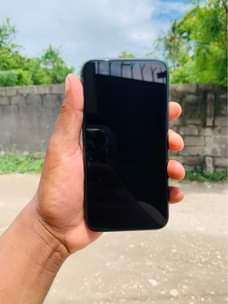 A picture of iphone 11