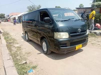 A picture of Hiace milion 14.8 Ipo mwanza Automatic Petrol 0784857610 kama_una_uza_gari_lako_nitumie