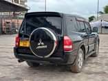 A picture of MISTUBISH PAJERO