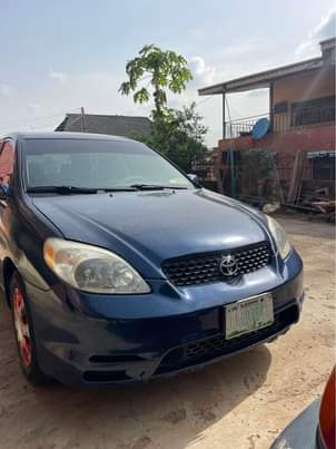 A picture of Clean Toyota Matrix