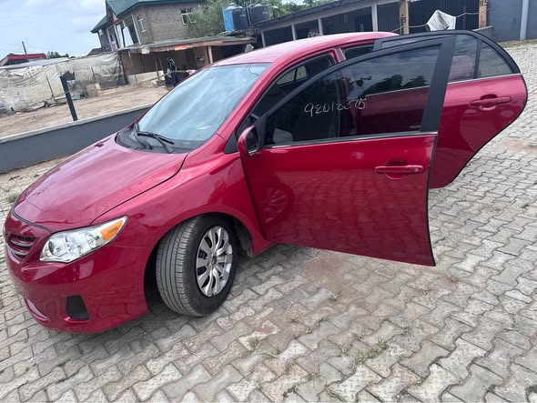 A picture of Toyota Corolla 2013