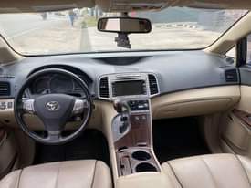A picture of Toyota Venza 2011